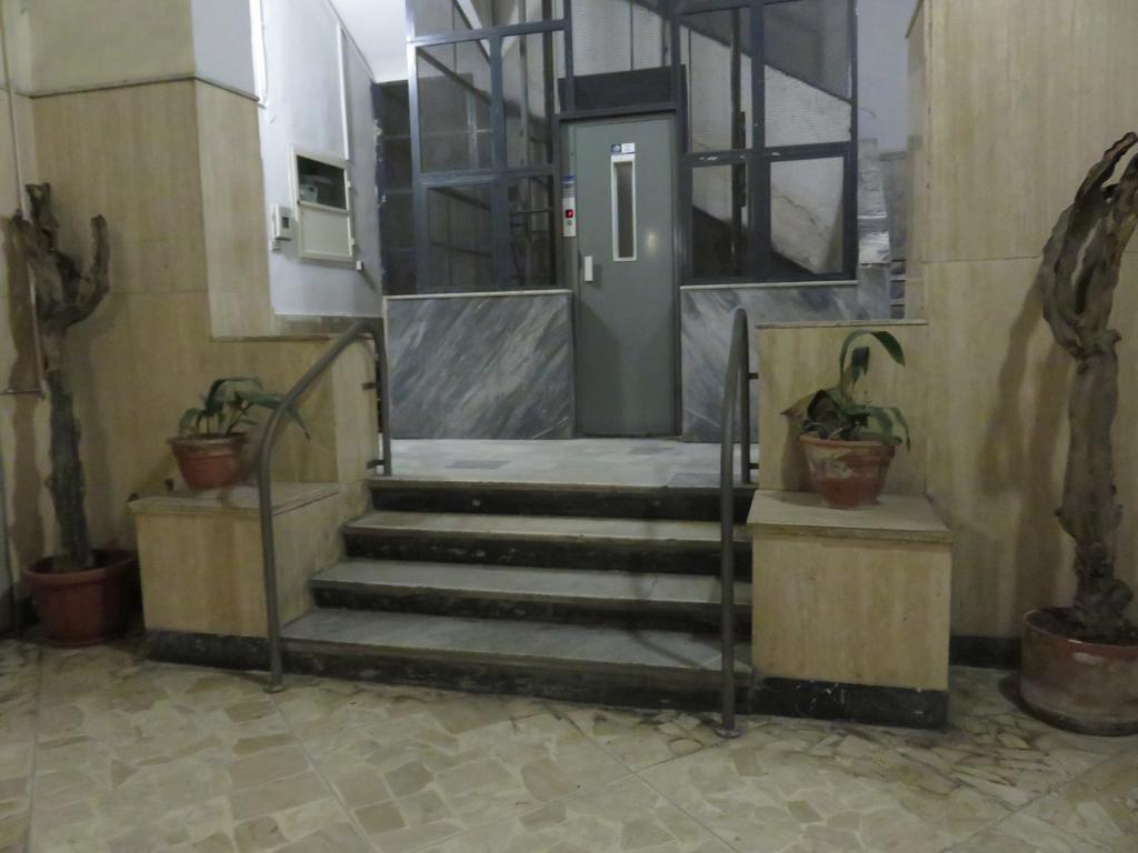Rosy'S Hotel Napoli Bagian luar foto